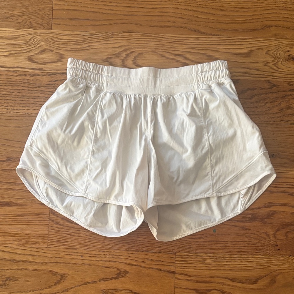 Lululemon Athletica White 3” Hotty Hot Shorts